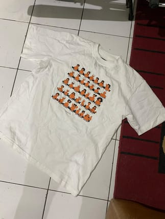 Graphic tee