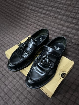 DM Adrian Tassel Black