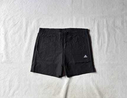 Celana Pendek Adidas Essentials Chelsea