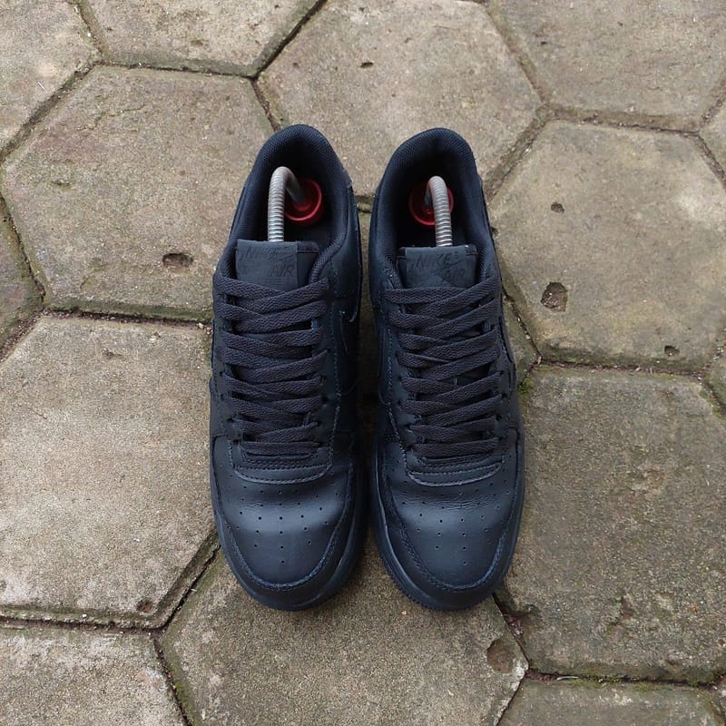 NIKE AIR FORCE 1 TRIPPLE BLACK, foto 2
