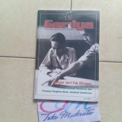Buku sejarah militer GERILYA cover jenderal Sudirman