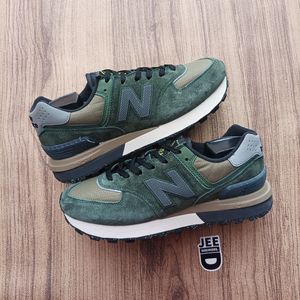 New Balance Casual Sneakers Pria green
