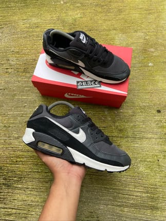 Nike Airmax 90 “Iron Grey/Black” or AM90