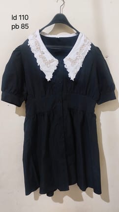 Midi Dress Hitam Vintage