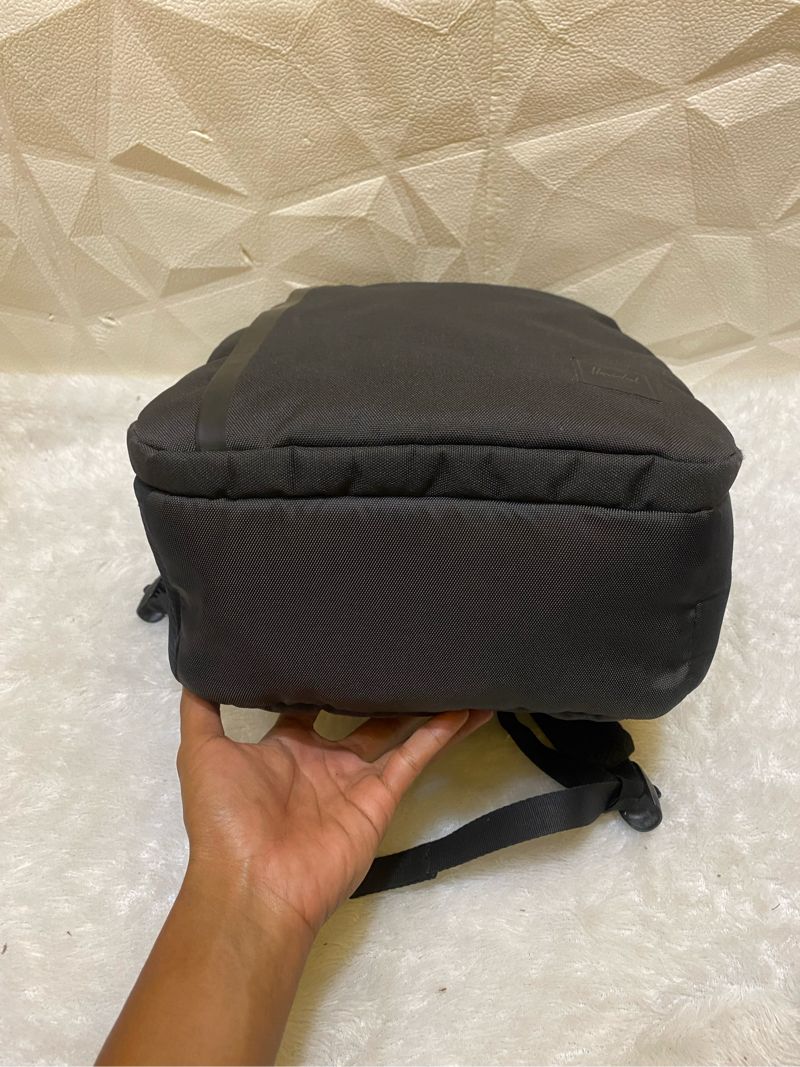 Herschel Reworked Bag Pria black, foto 5