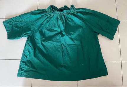 baju sabrina uniqlo