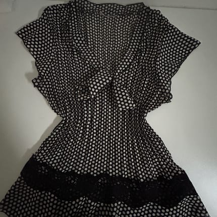 y2k polcadot lace top