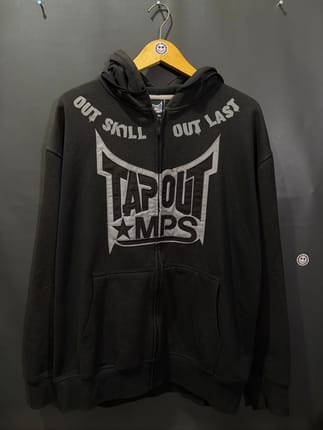 Hoodie Tap Out