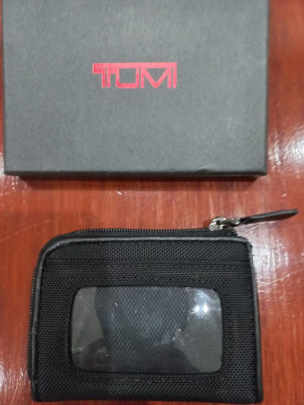 BNIB Tumi Card Holder/Zipper Wallet, foto 3