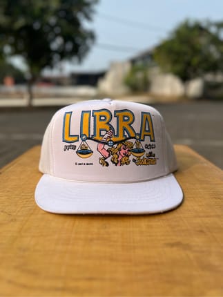 TOPI TRUCKER HAT VINTAGE PUFFY PRINT LIBRA