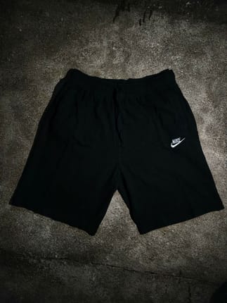 Celana Pendek Nike