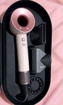 dyson supersonic hairdryer (jual rugi) seriously buyer only