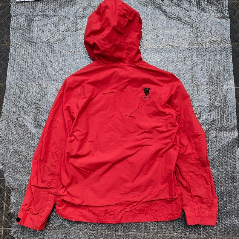 Sportswear Windbreaker Pria red, foto 2