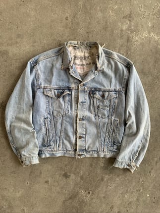 90s Levi’s trucker jeans