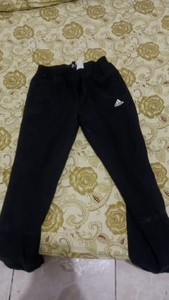 ADIDAS hitam