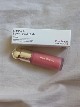 Rare Beauty Blush Hope