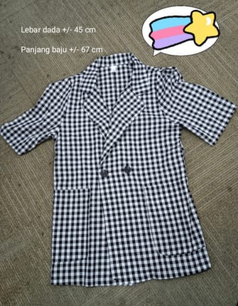 Atasan wanita