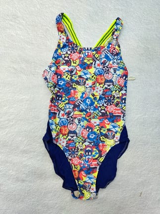 Baju renang / swimsuit size anak size 7-9 y defect
