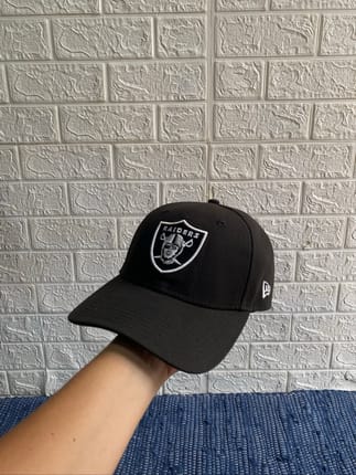 Topi new era raiders