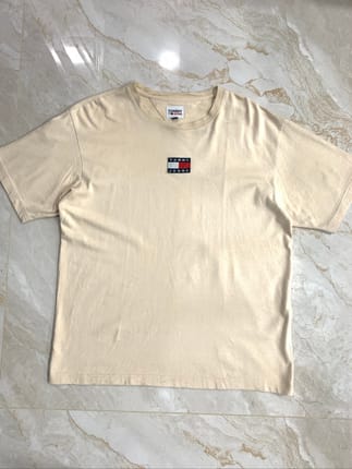 Tommy Jeans Badge Stone Center Logo Tees