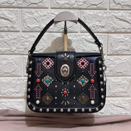 [RARE ITEM] Tas Coach Page Crossbody With Western Rivets