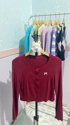 crop maroon pita