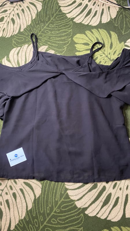 Crop Top Lengan Pendek Hitam, foto 2