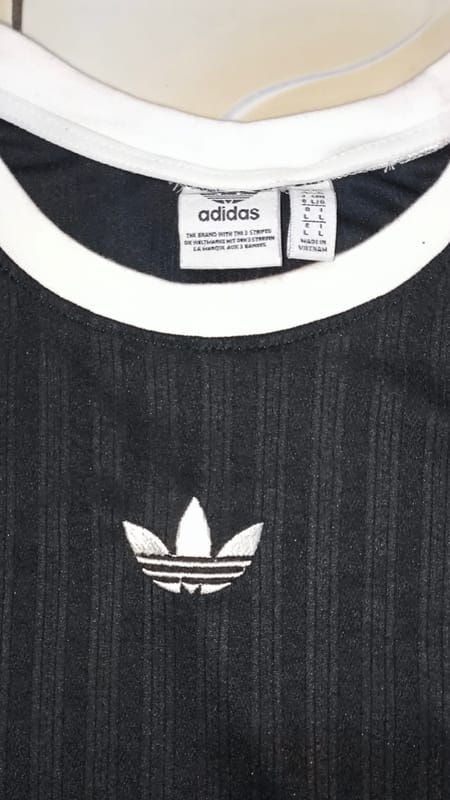 Kaos Adidas, foto 3