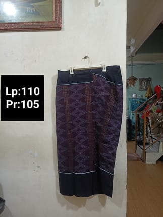 Rok tenun kebaya