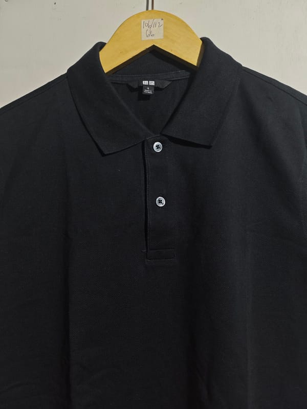 Poloshirt Uniqlo Hitam, foto 3