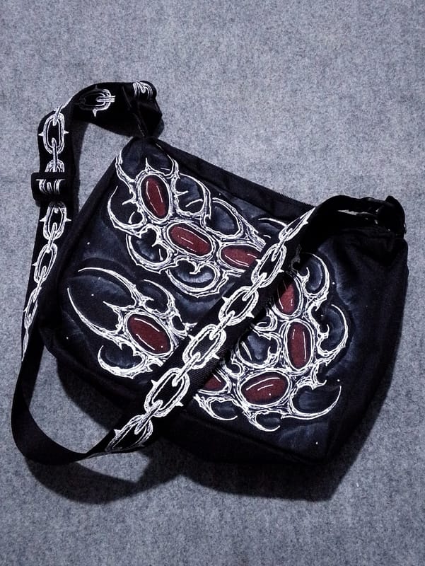 Slingbag Canvas Black Handmade Painted, foto 3