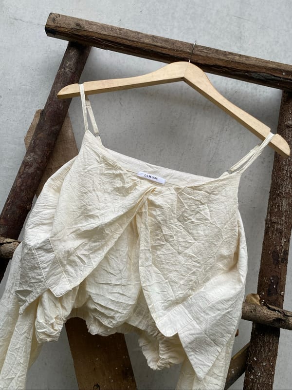 La Magic Sabrina Blouses Crop Lengan Panjang, foto 2