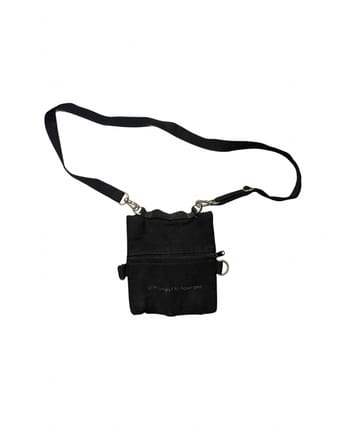 black sling bag🖤