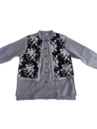 Blouse Wanita