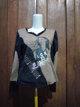 Atasan Wanita