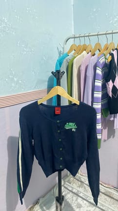 crop navy list