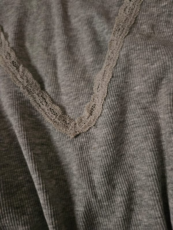 Grey ribbed lace-trim tank top, foto 2