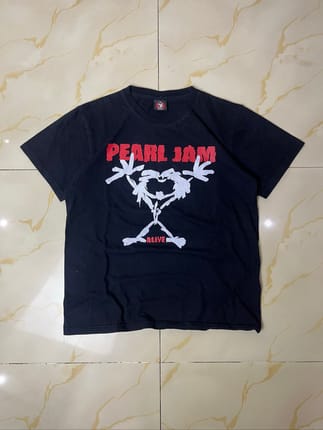 PEARL JAM "Alive / Ten Tracklist"