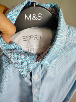 kemeja slim fit Esprit SIZE M kecil