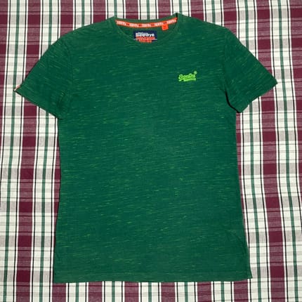 T-Shirt / Baju Kaus SUPER DRY original Size M warna hijau