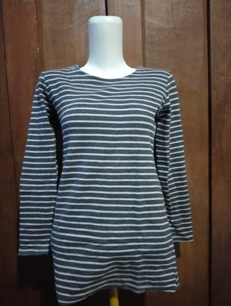 Atasan Wanita Stripes