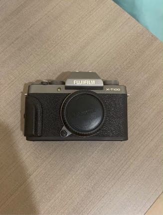 Fujifilm XT100 body only