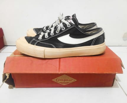 COMPASS GAZELLE LOW BLACK / WHITE