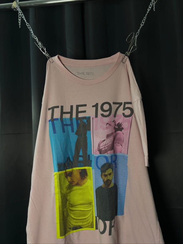 The 1975 official Tshirt, foto 4