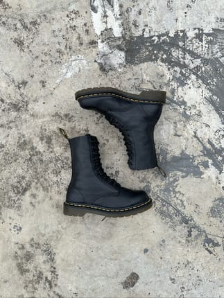 Dr Martens 1490 Pascal Black
