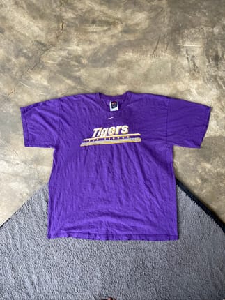 Nike vintage tiger lsu campus