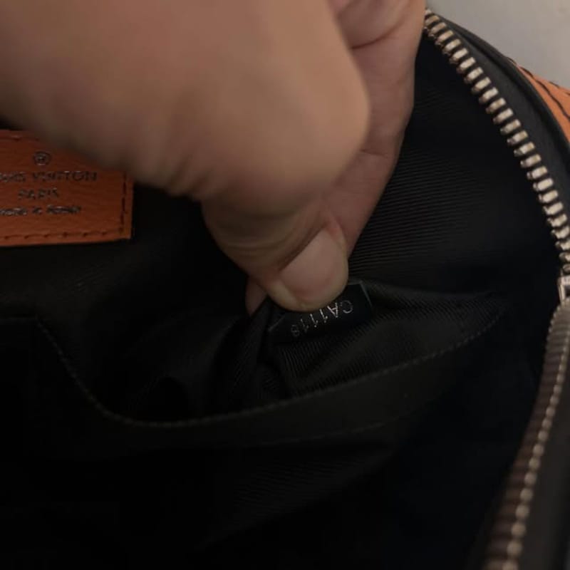 Louis Vuitton slingbag, foto 5