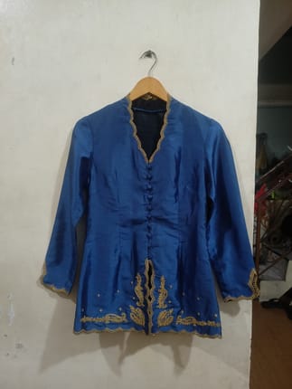 Kebaya modern
