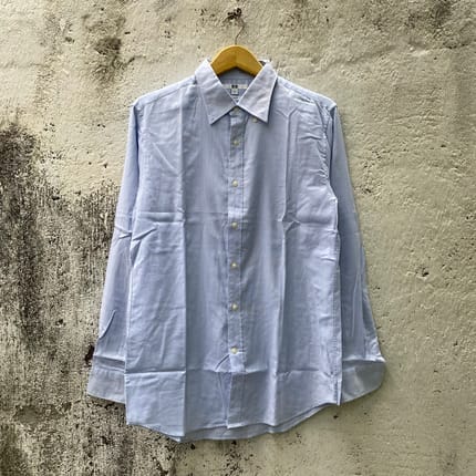 Kemeja Uniqlo - Size L - Baju formal kerja