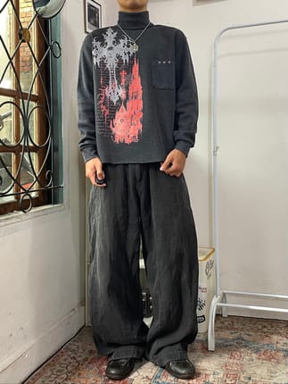 Y2k Sweatshirt turtleneck single pocket Wearcy custom rework
